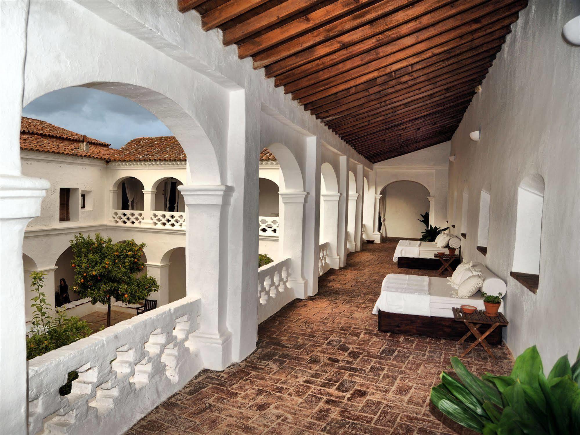 Hospederia Convento De La Parra, 06176 (Adults Only) Hotel La Parra  Bagian luar foto