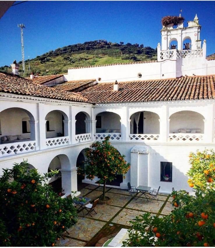 Hospederia Convento De La Parra, 06176 (Adults Only) Hotel La Parra  Bagian luar foto